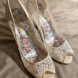 White lace heels